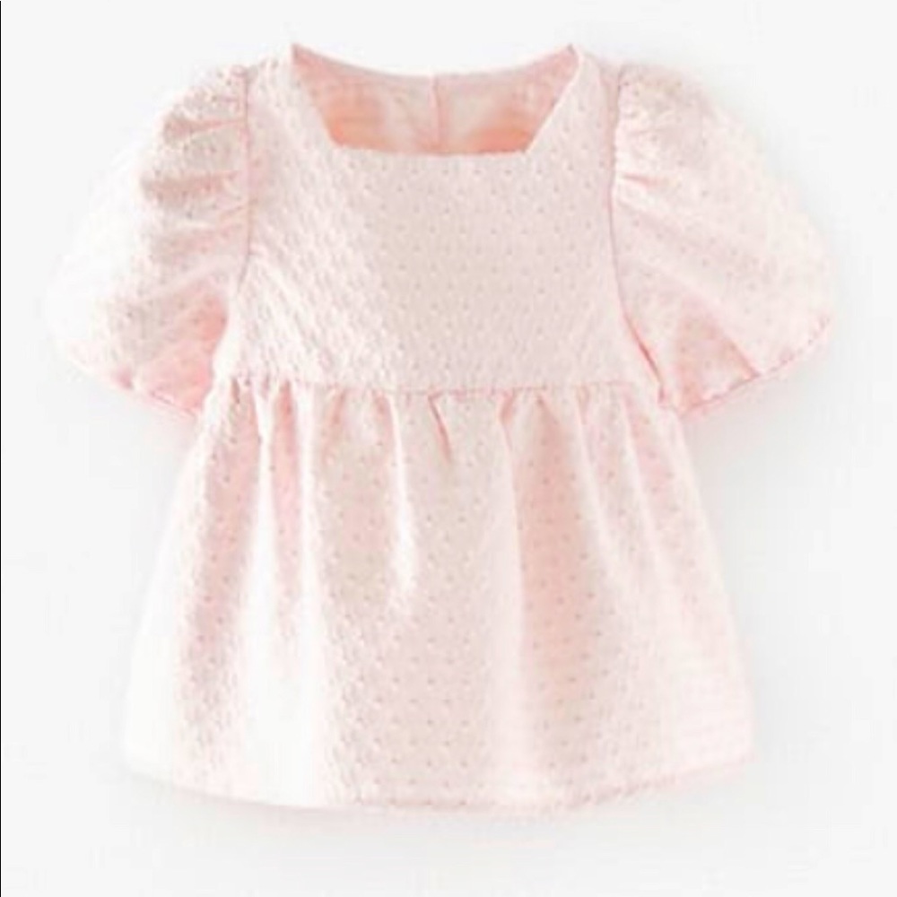 Zara
FLORAL JACQUARD TOP